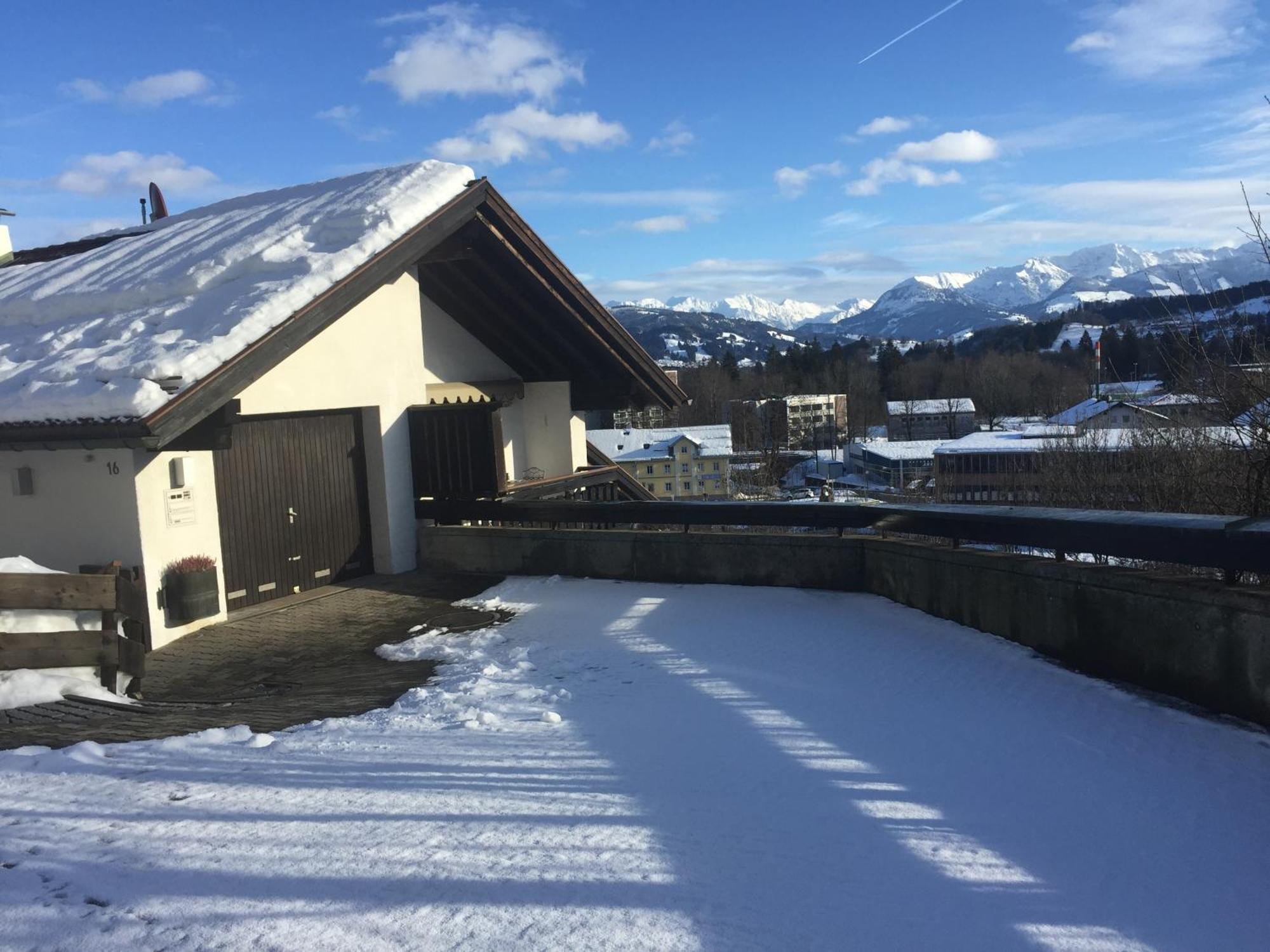 Exklusiver Souterrain - Zentral, Ruhig Mit Grosser Terrasse, Bergblick Und Privaten Sauna Zzgl Immenstadt im Allgäu Exterior foto
